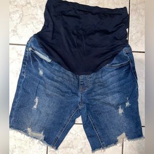 11. Maternity jean shorts bermuda S